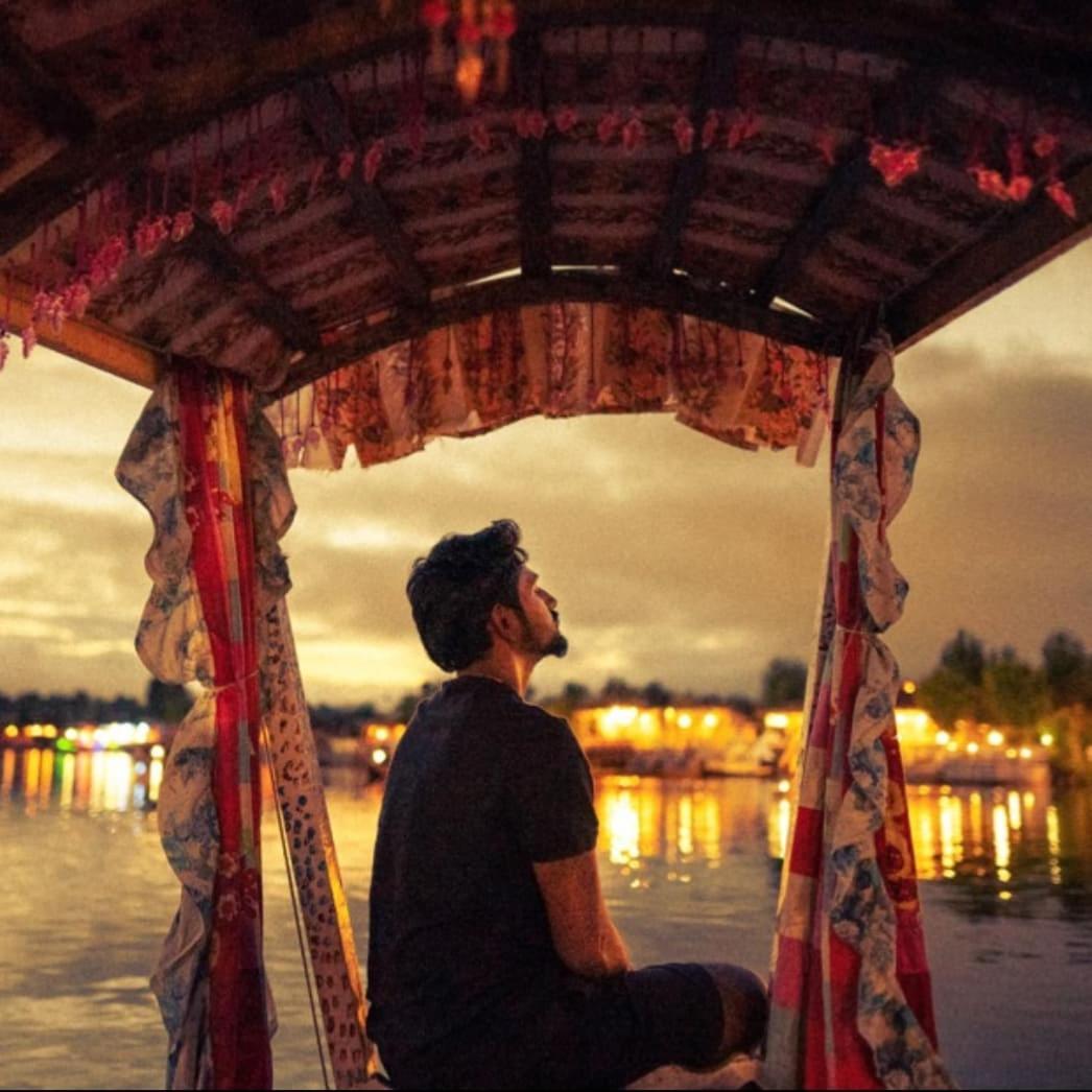 Houseboat Moon Of Kashmir Hotell Srīnagar Eksteriør bilde